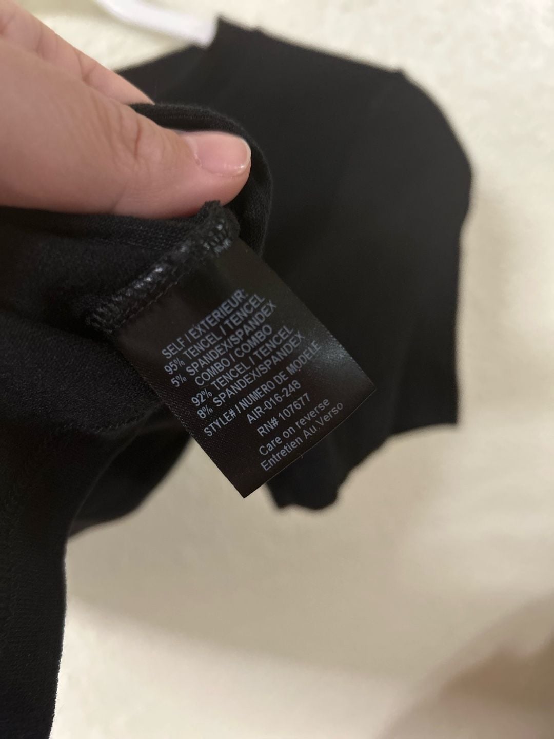 Alice + Olivia Air Tee Size S Black Tencel Crop Top 4
