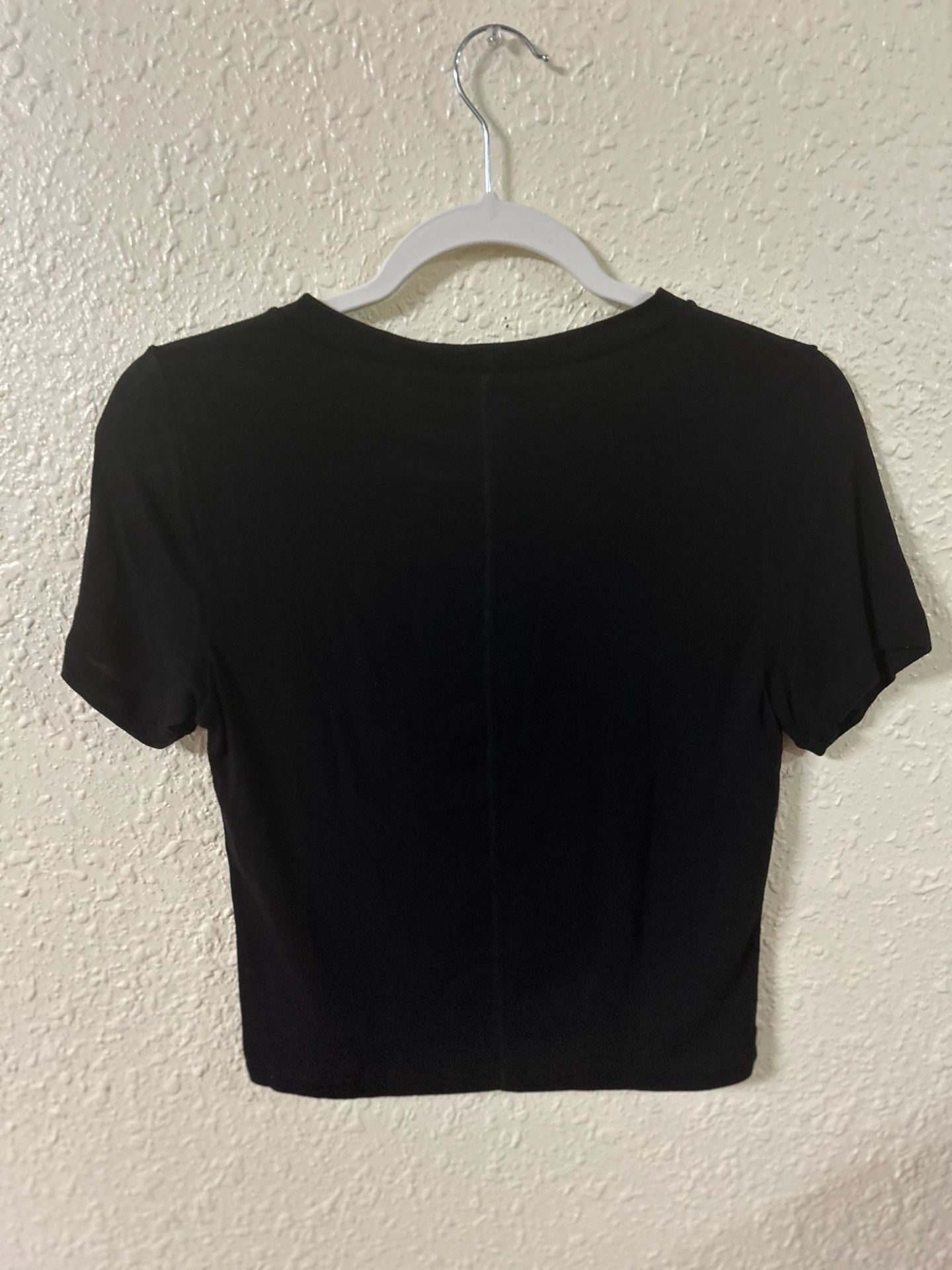 Alice + Olivia Air Tee Size S Black Tencel Crop Top 6