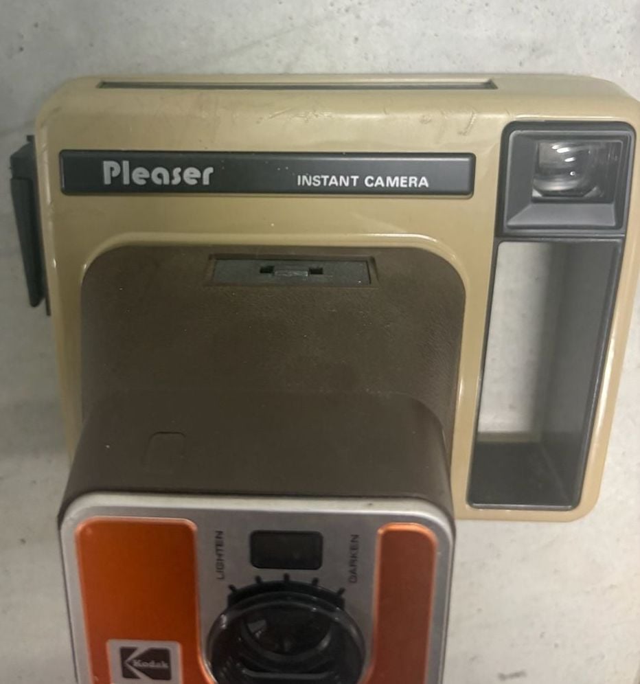 Kodak Pleaser Instant Camera Vintage with Manual 2