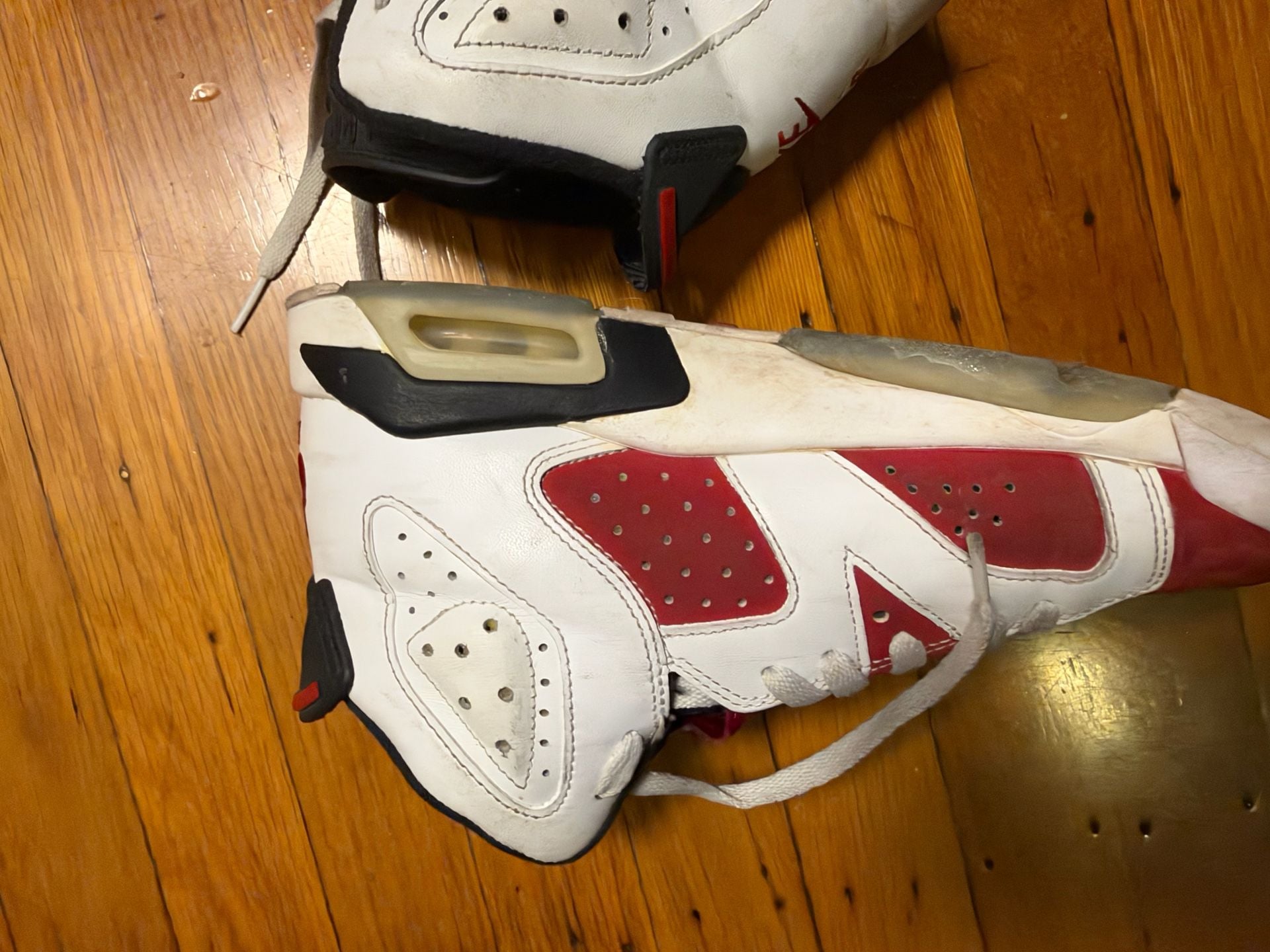 Jordan Air Jordan 6 Retro Size 6.5Y Carmine White Red 7