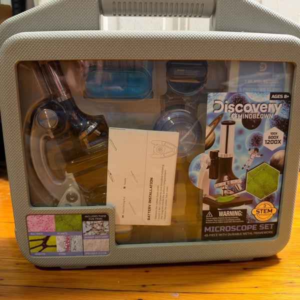 Discovery Mindblown STEM Microscope Set 48-Piece