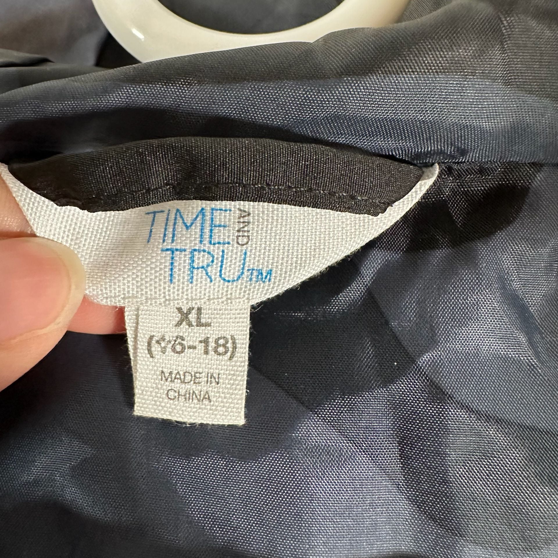 Time and Tru Anorak Jacket Size XL 16-18 Black Camo Lining Hooded Raincoat 8