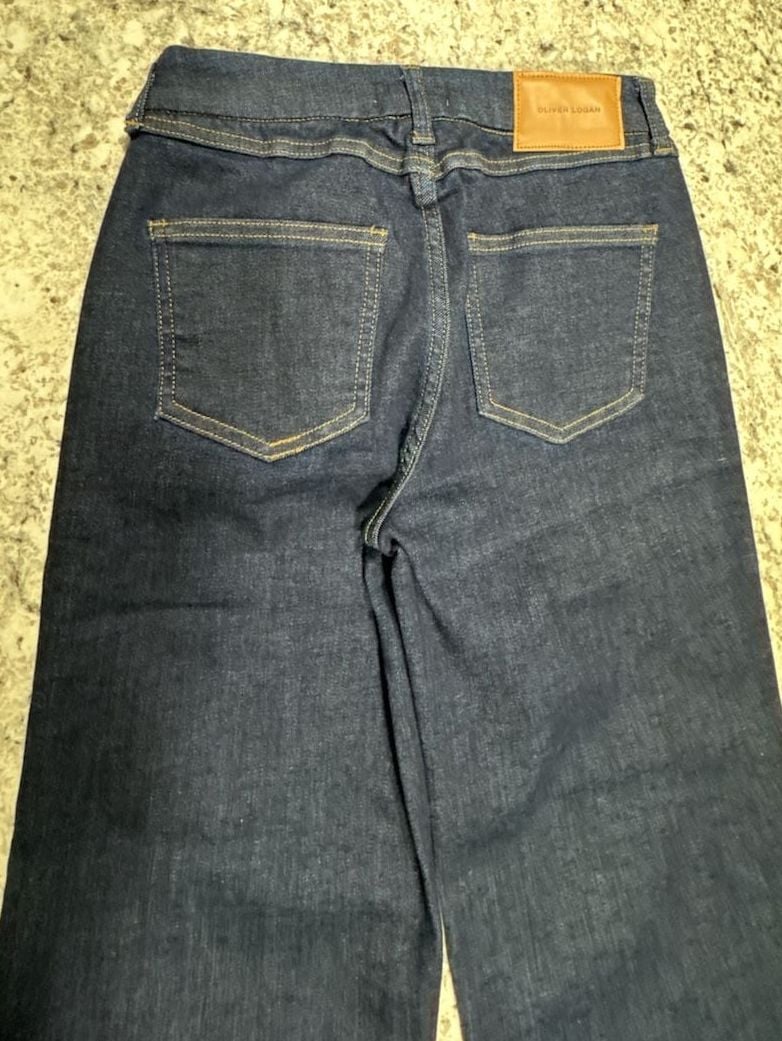 Oliver Logan Wide Leg Jeans women’s Size 24P Dark Wash Raw Hem Denim 9