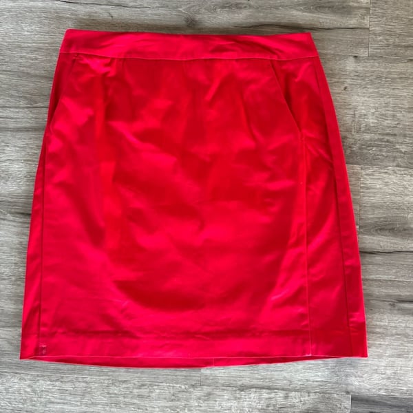 Gloria Vanderbilt Skirt Size 12 Red Cotton Spandex