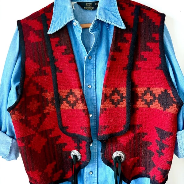 1990's Made in USA Vintage Woolrich Southwestern Wool Concha Vest Ladies Size L -