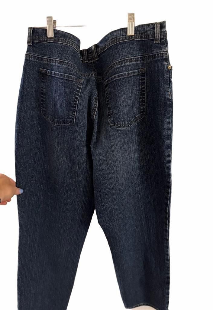 Gloria Vanderbilt women's jeans size 18 Straight Leg Med Wash Blue 3
