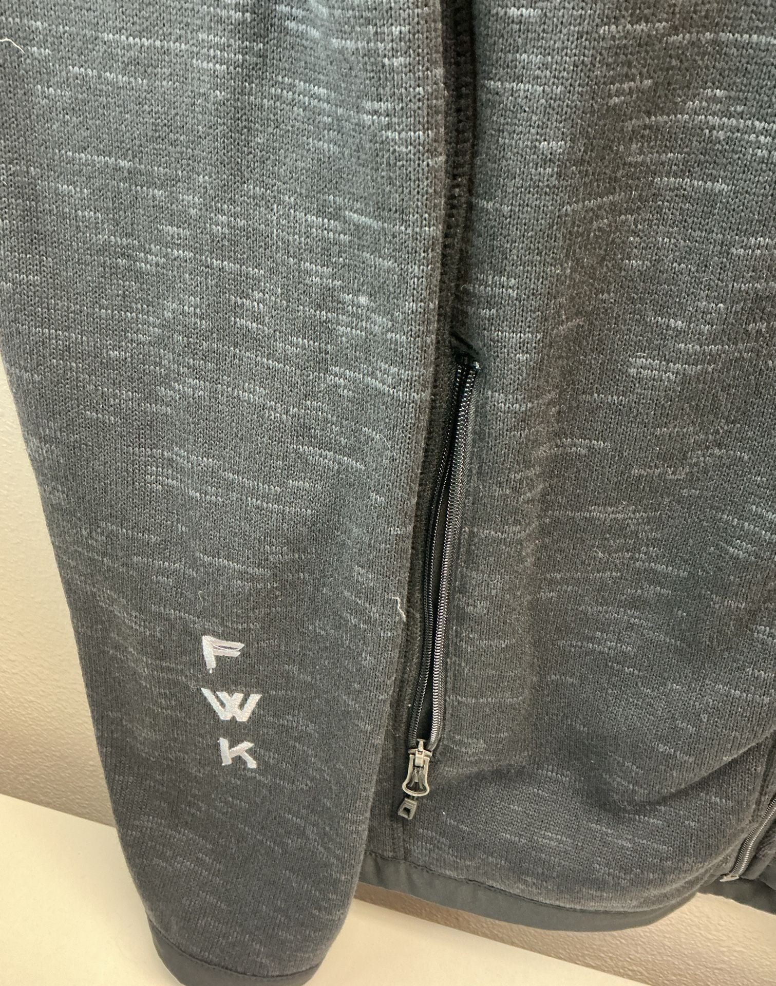 Eddie Bauer Fleece Jacket Size XL Dark Gray Full Zip Fight With Kash 4