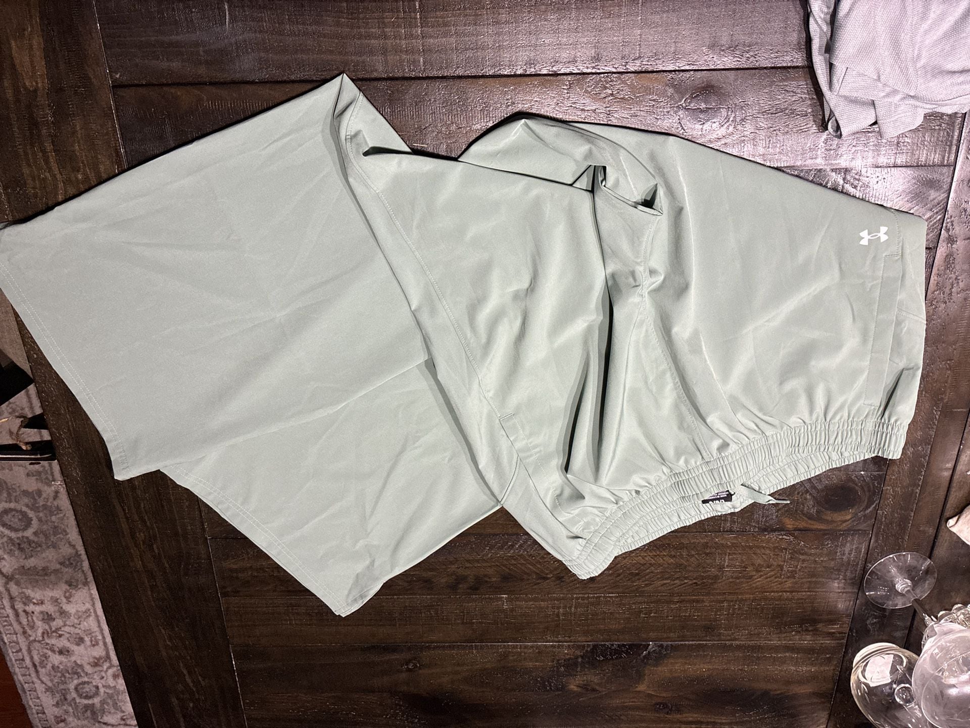 NEW Under Armour Tech Bubble SSC Size XL Gray Short Sleeve Shirt And Size L Pants Set 4