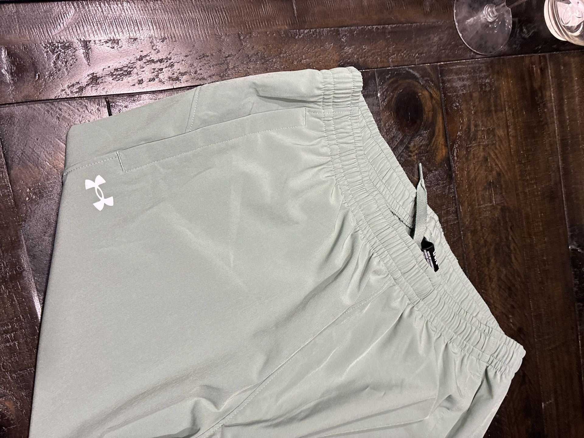 NEW Under Armour Tech Bubble SSC Size XL Gray Short Sleeve Shirt And Size L Pants Set 5