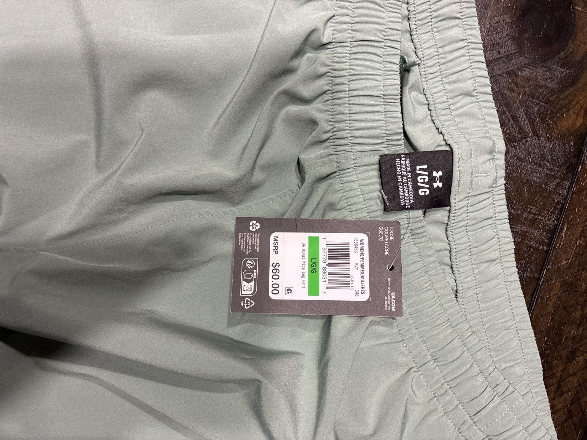NEW Under Armour Tech Bubble SSC Size XL Gray Short Sleeve Shirt And Size L Pants Set 6