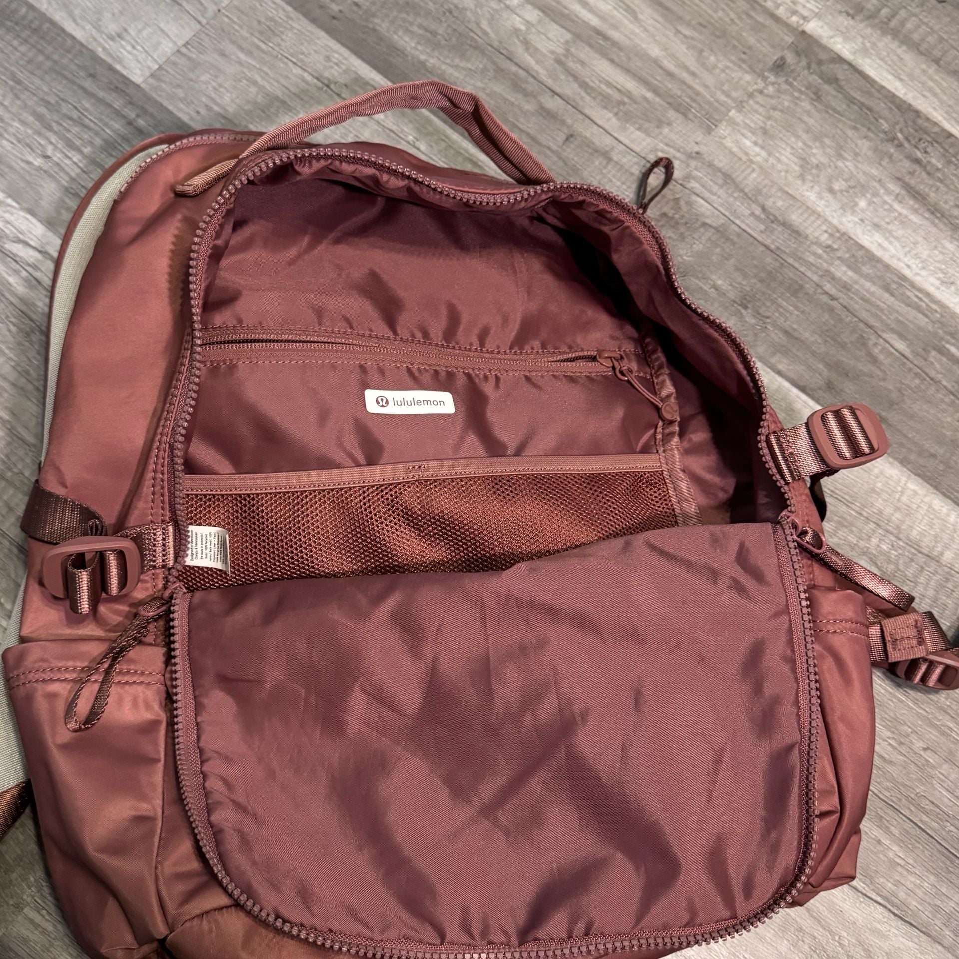 Lululemon New Crew Backpack 22L Size O/S Ashen Rose 5