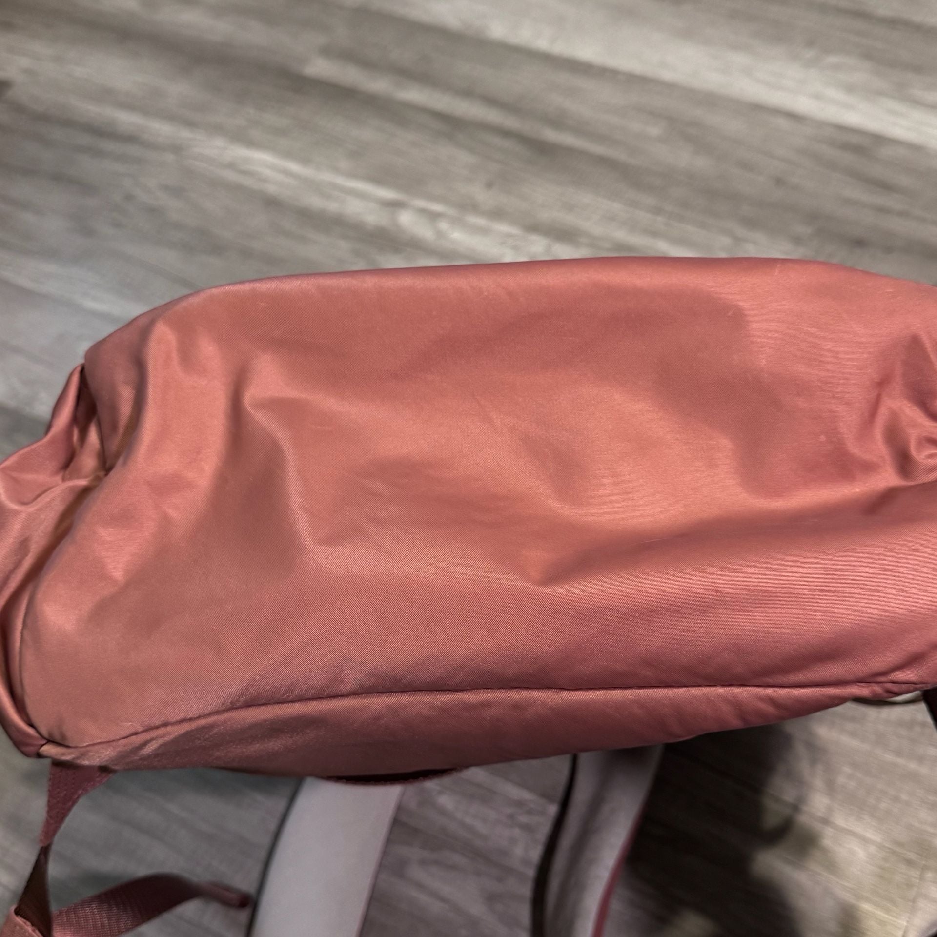 Lululemon New Crew Backpack 22L Size O/S Ashen Rose 10