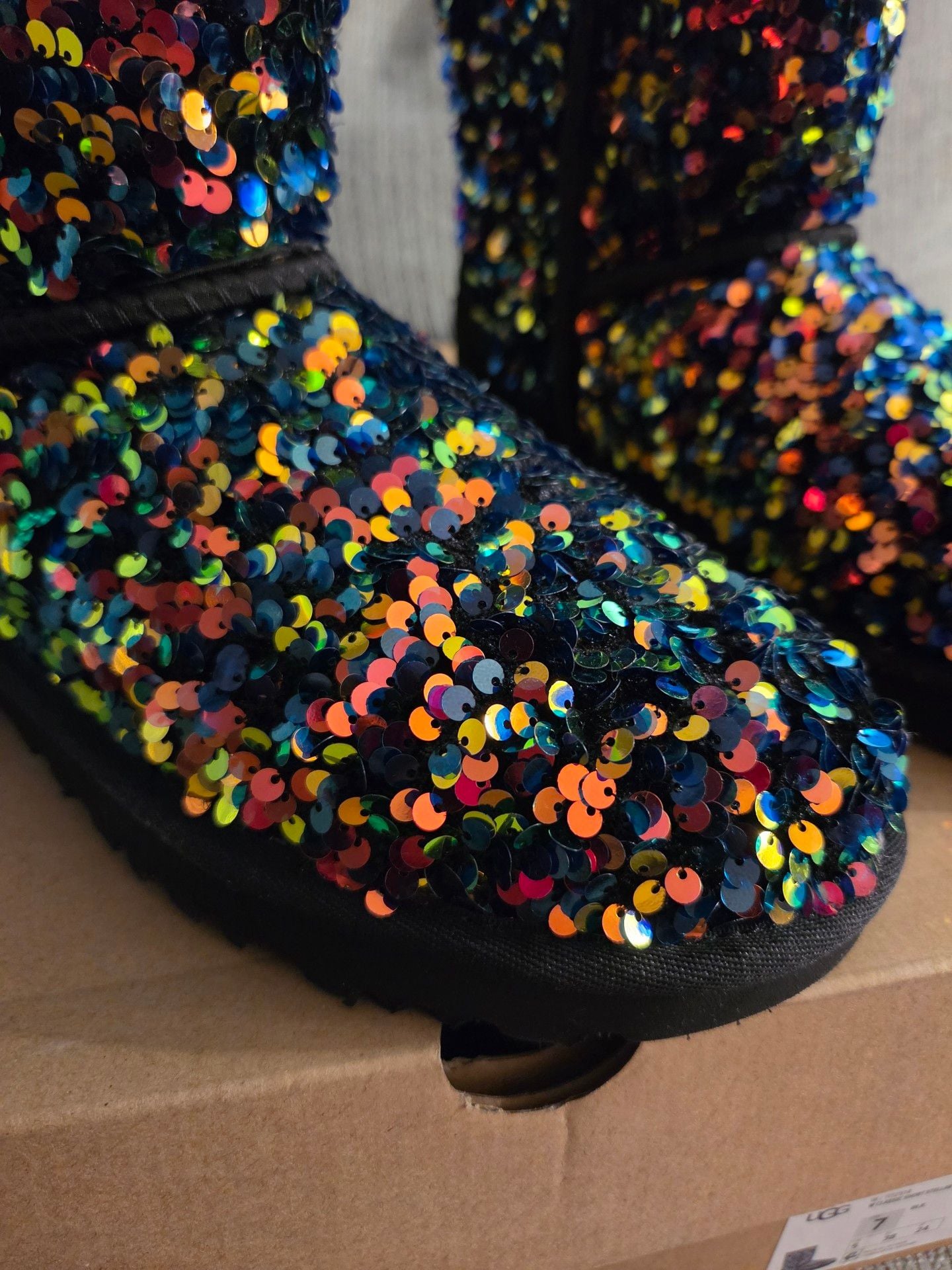 UGG Classic Short Stellar Sequin Boots Size 7 Black 3