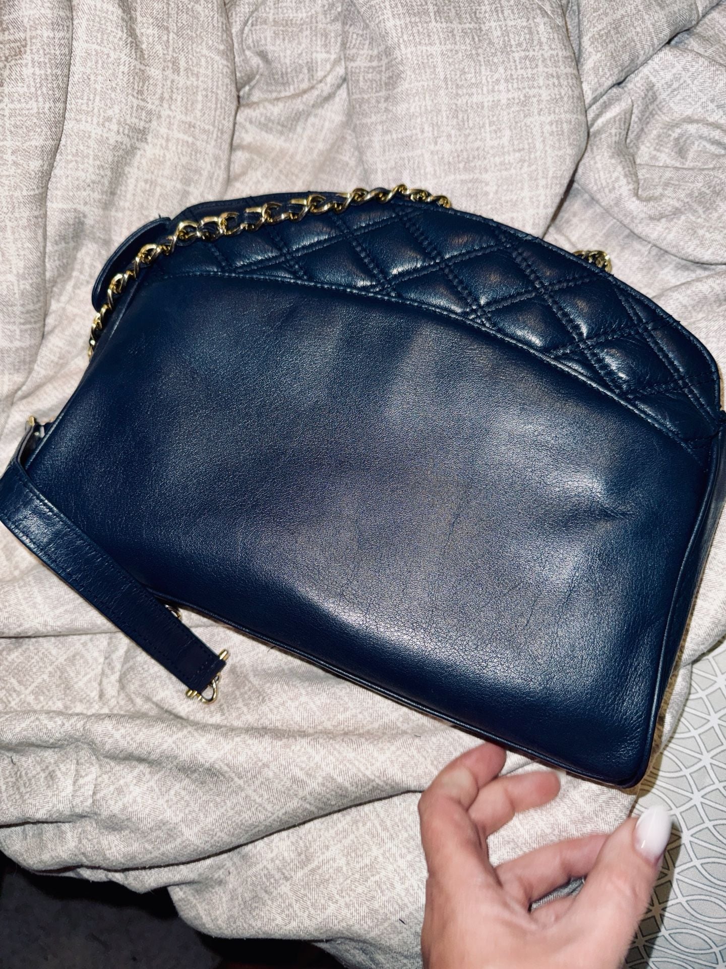Vintage Monet Quilted Leather Crossbody Shoulder Bag Blue Gold Chain 3