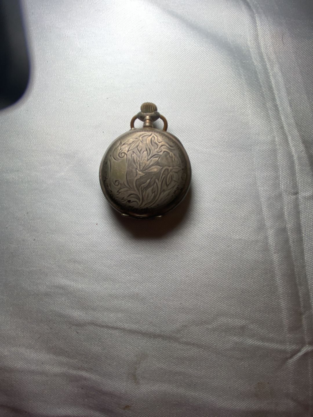 Antique Engraved Mechanical Pocket Watch 4
