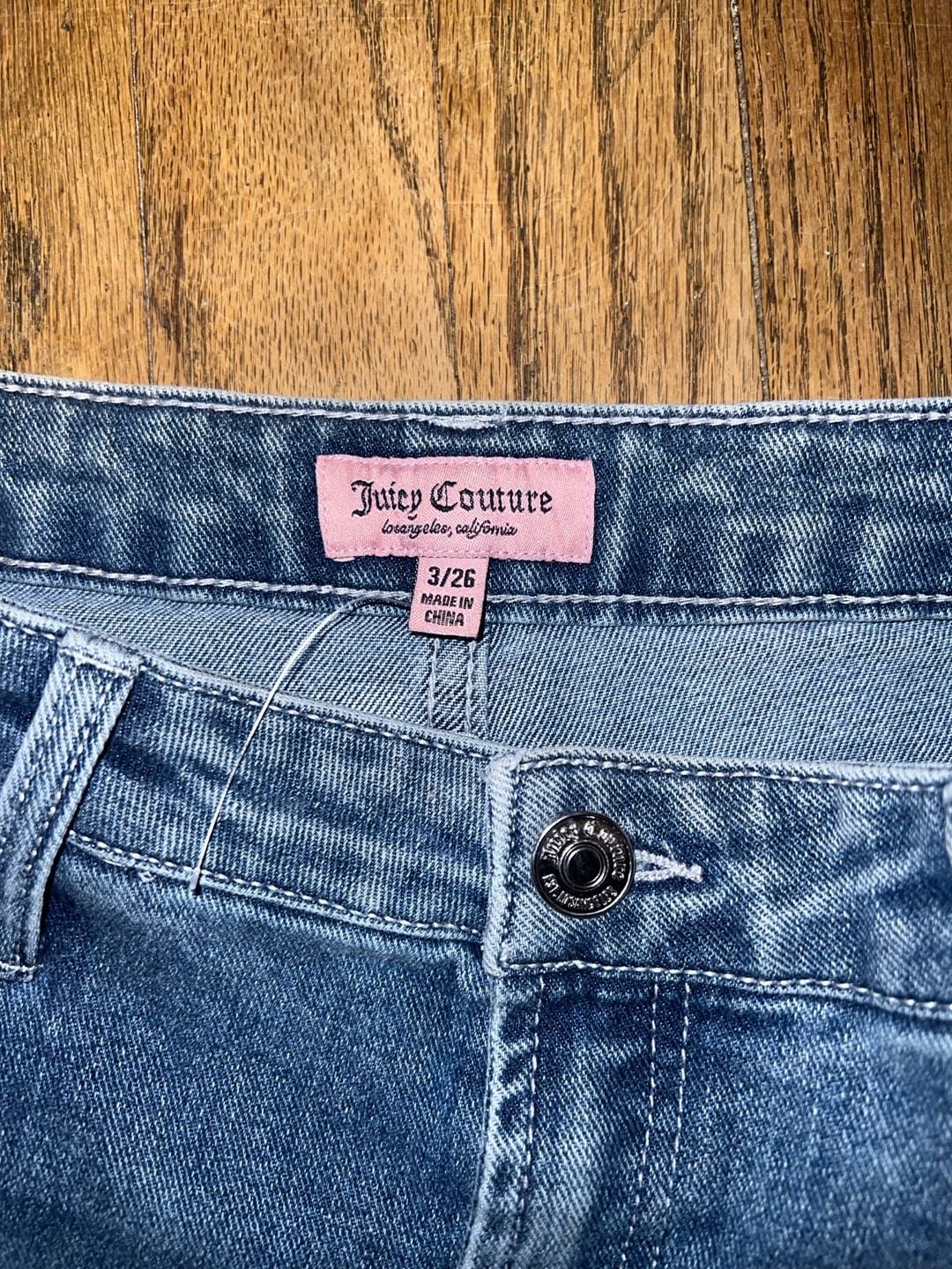 Juicy Couture Flare Jeans Size 3/26 Blue Denim Rhinestone Logo 4
