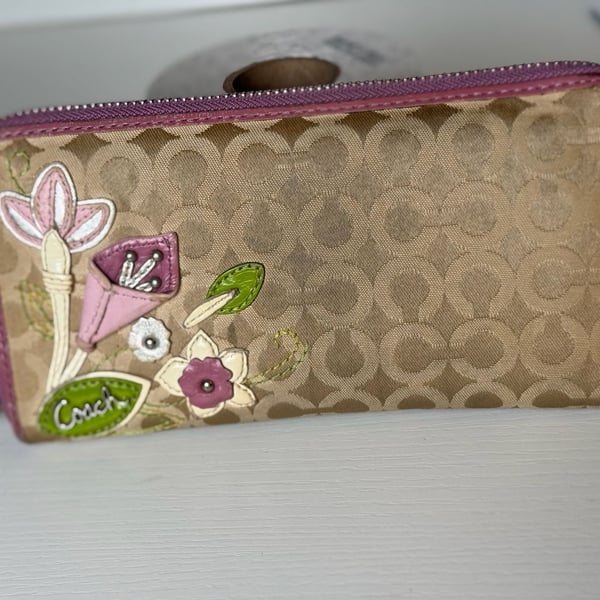 RARE Coach Y2K Op Art Floral Lily Applique Multi Jewelry Travel Carry Wallet