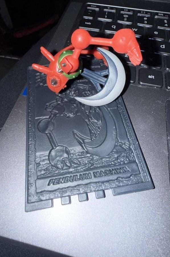Yu-Gi-Oh Pendulum Machine figure and arena base card 1
