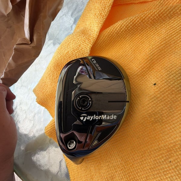 TaylorMade LH Qi35 Rescue 3 Hybrid 19 Degrees Head Only