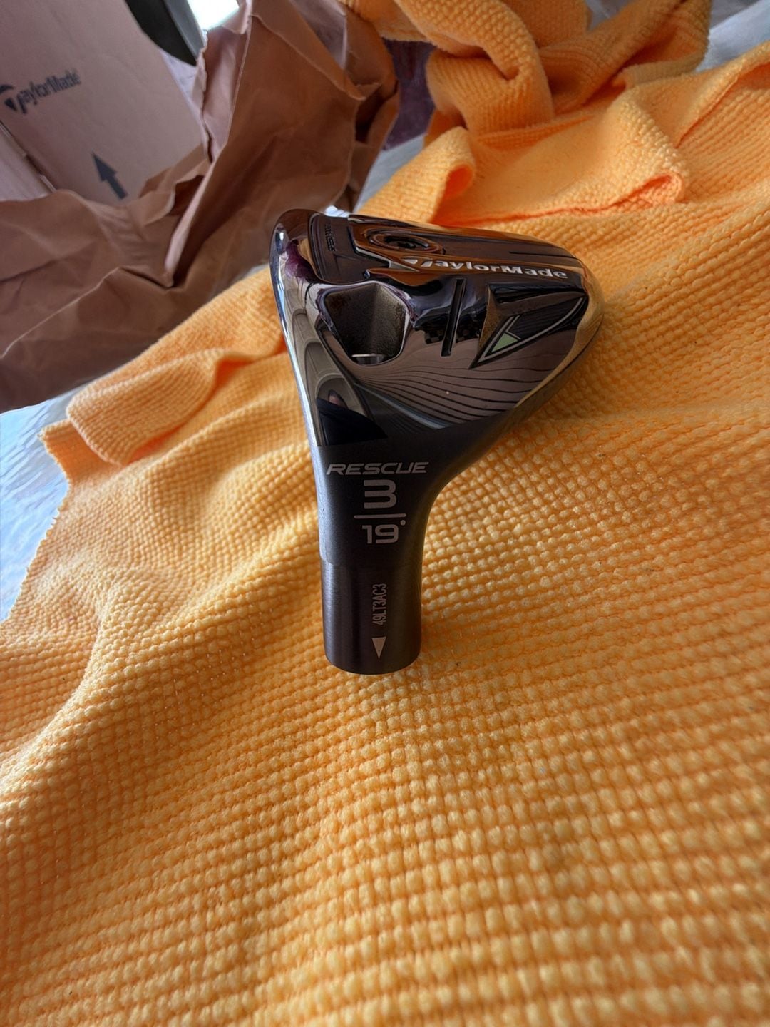 TaylorMade LH Qi35 Rescue 3 Hybrid 19 Degrees Head Only 2