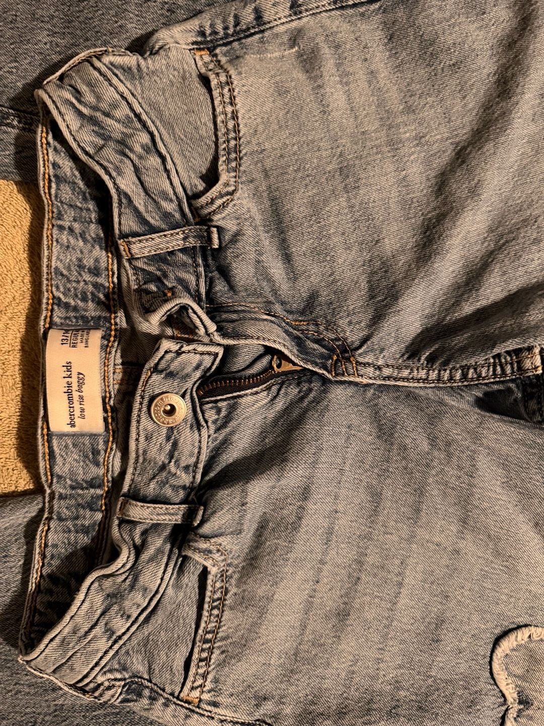 Abercrombie Kids Low Rise Baggy Jeans Size 13/14 Heart Patch Blue 3