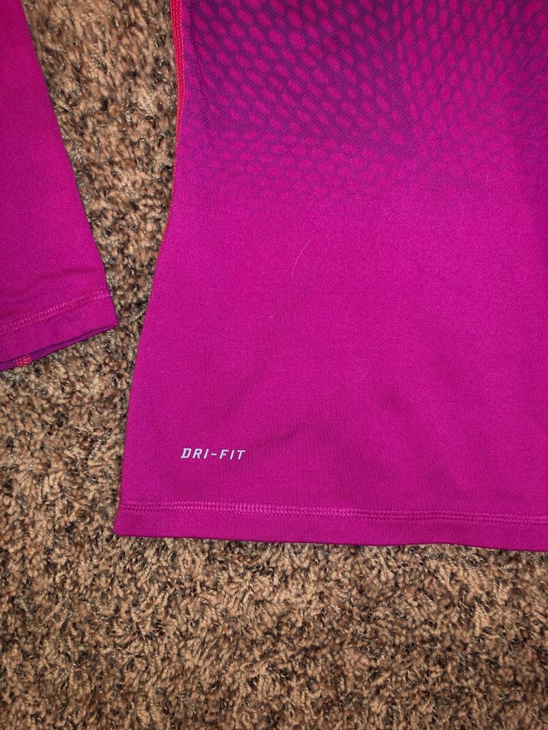 Nike Pro Dri-Fit 1/2 Zip Pullover Size XS Pink Pattern Long Sleeve 4