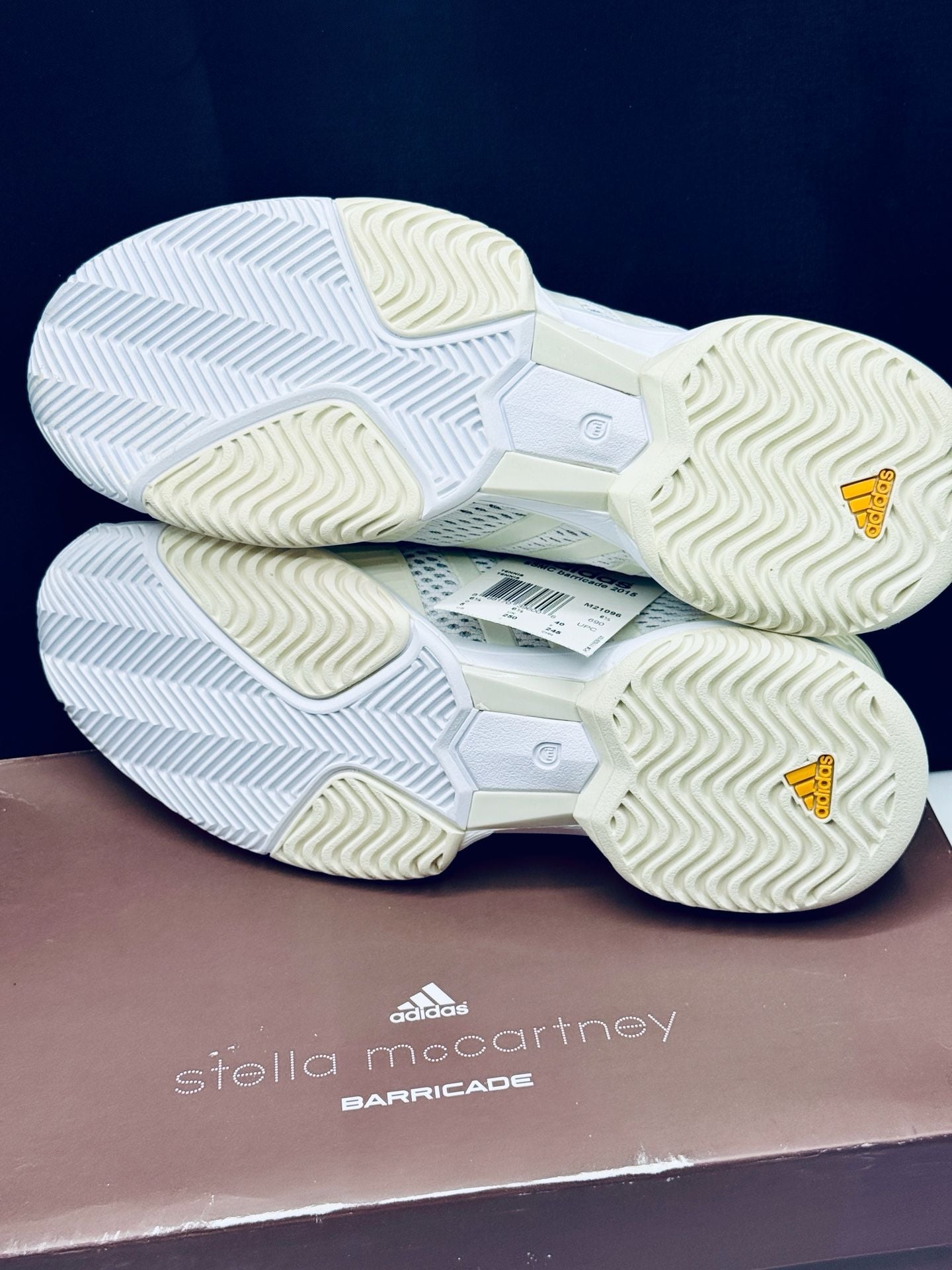 Adidas by Stella McCartney Barricade 2015 Size 8 White Tennis Shoes m21096 New! 8