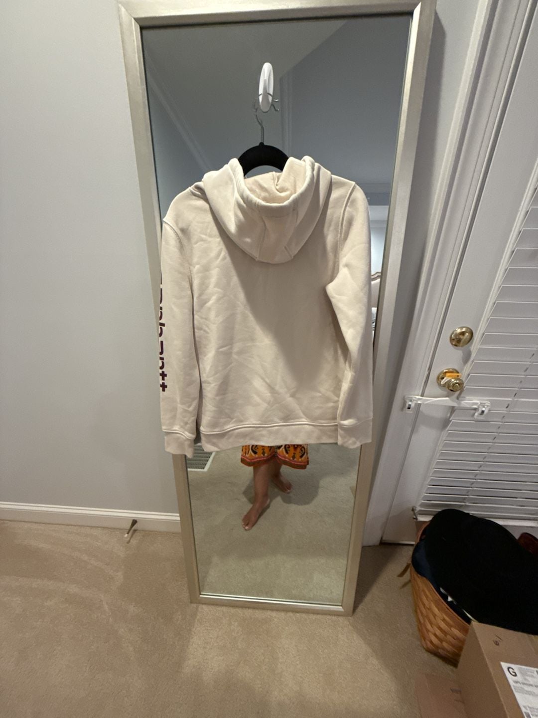 Carhartt Clarksburg Hoodie Size M (8-10) Cream White 9