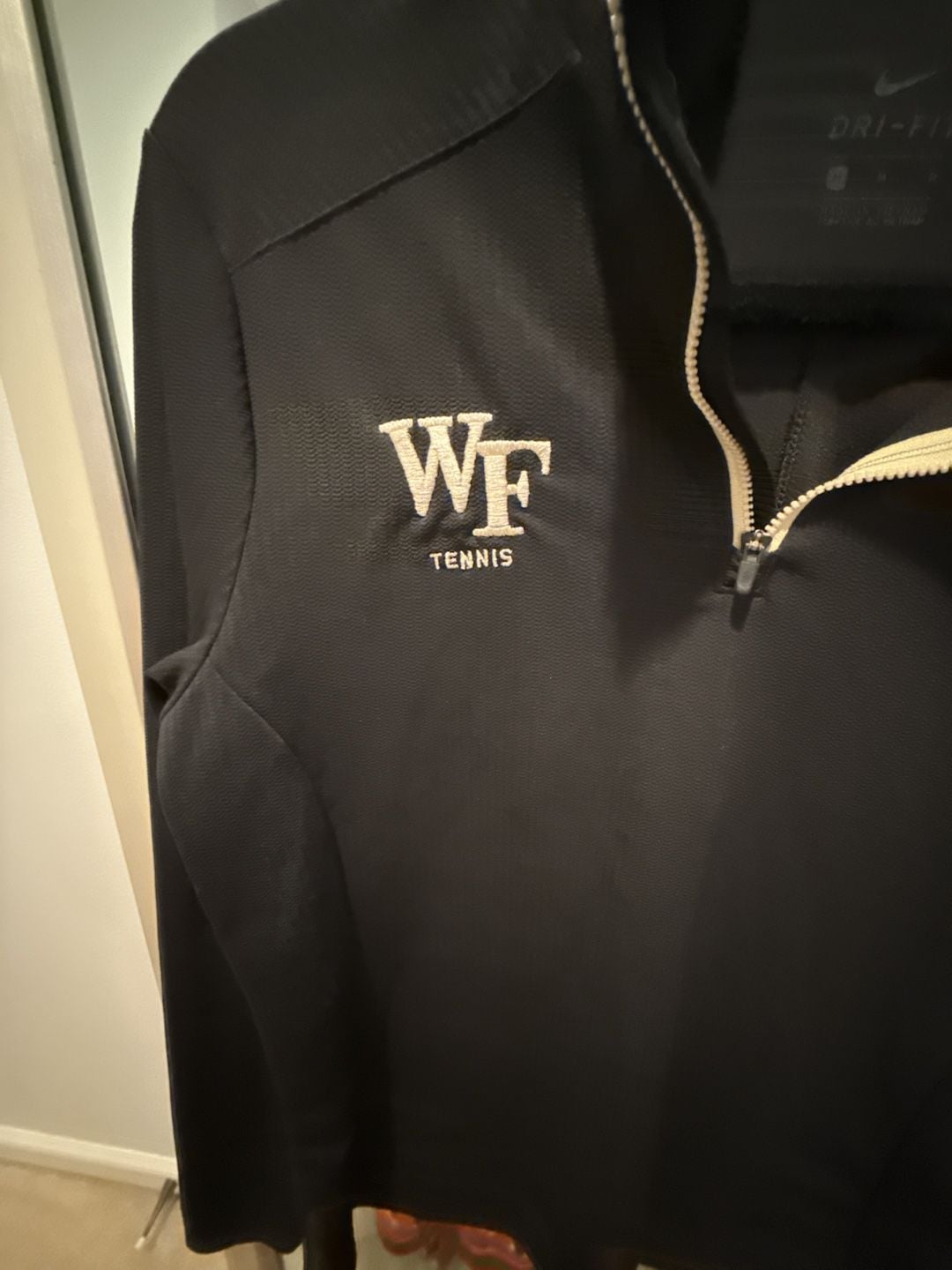 Nike Wake Forest Tennis 1/4 Zip Size M Black Jacket 3
