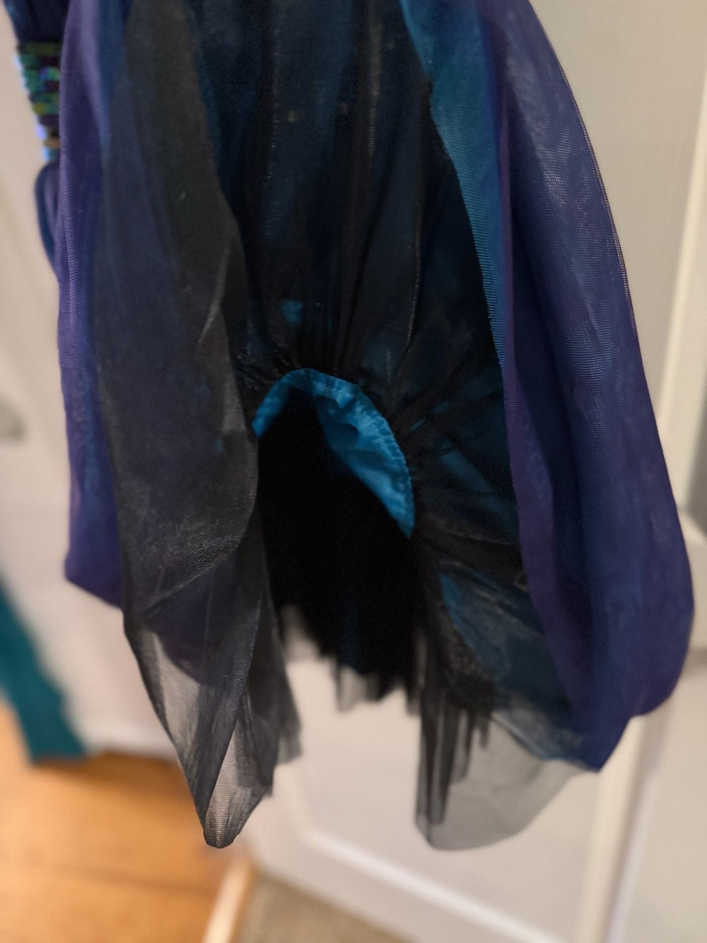 XOXO Cocktail Dress Size 5 Blue Sequin 6
