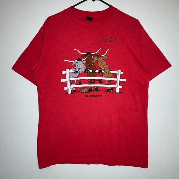 Vintage 80s Black Anvil Single Stitch “Red Necks &Big Horns” Dallas USA T-Shirt