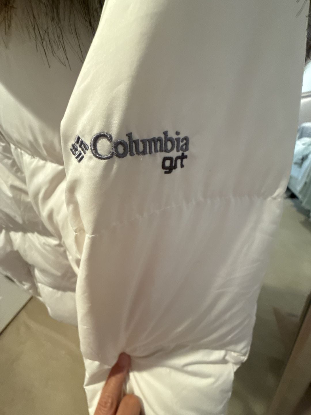 Columbia Puffer Jacket Size M White Down Faux Fur Hood 5