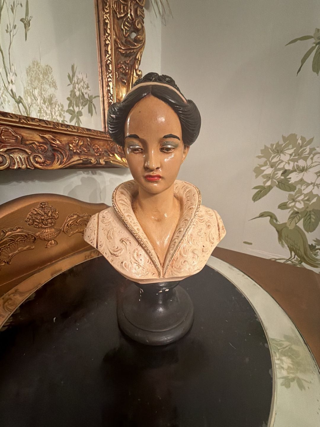 Vintage Chalkware Asian Lady Bust Figurine Statue Decor 1