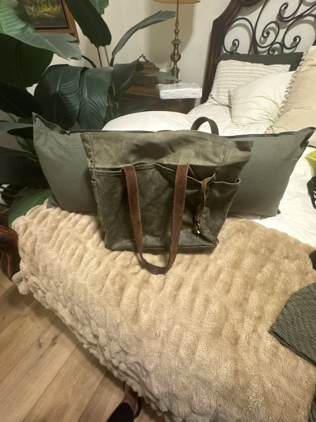 Gustin The Classic Tote Waxed Olive Canvas Bag 1