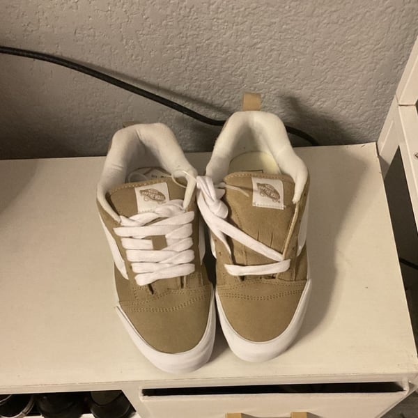 Vans Knu Skool Size 8 Khaki Suede Skate Shoes