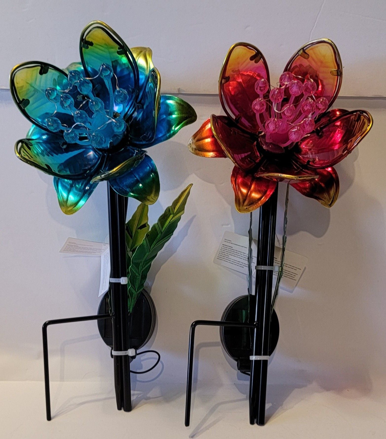 Solar Garden Stake Flower LED Metal Yard Light Set of 2 1