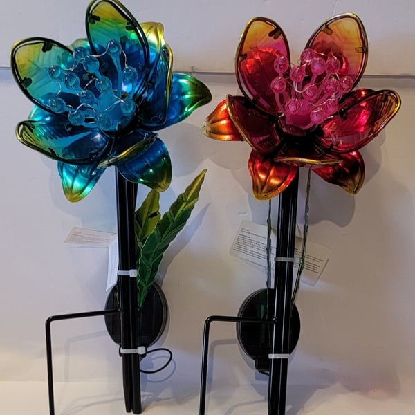 Solar Garden Stake Flower LED Metal Yard Light Set of 2
