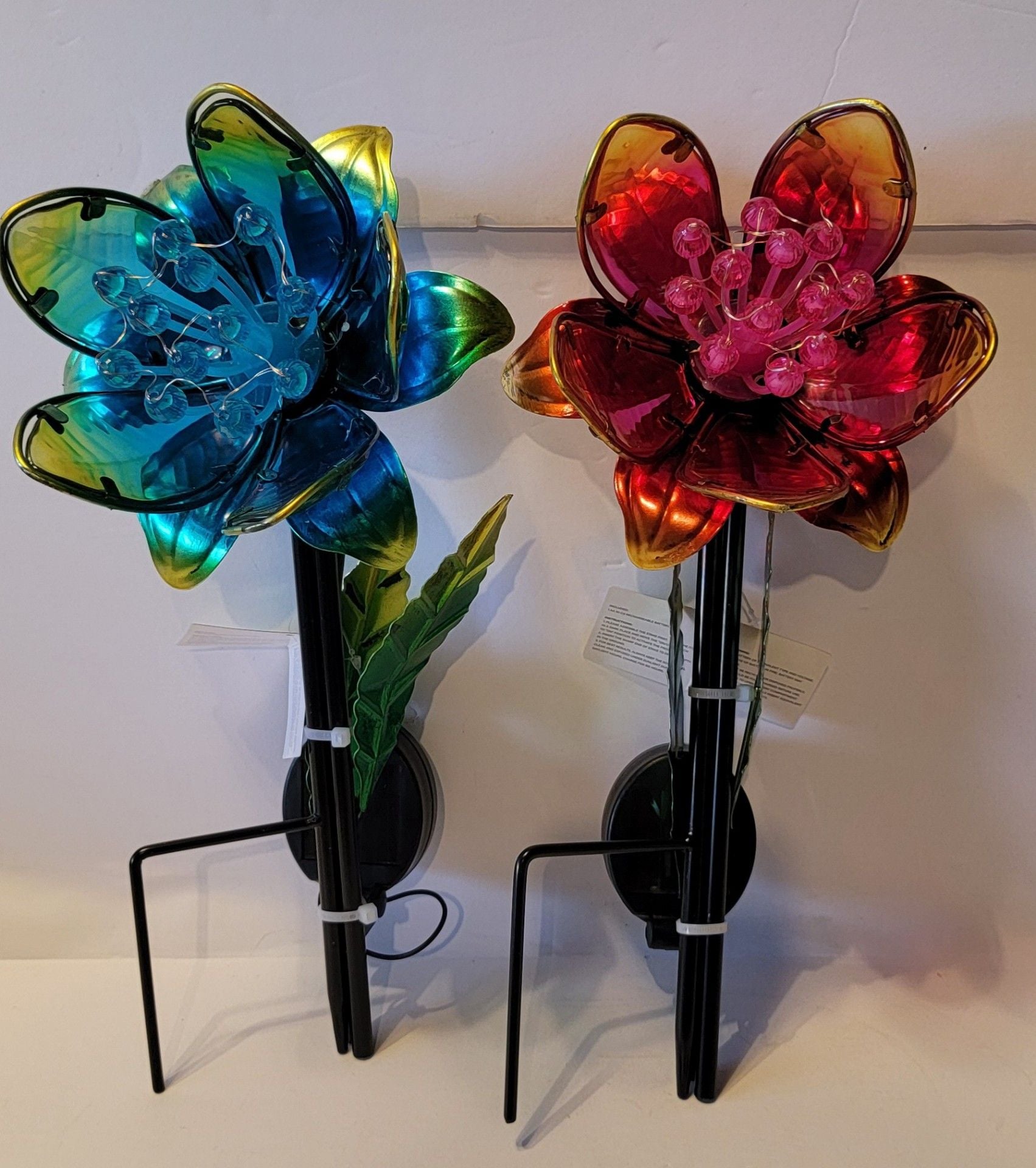 Solar Garden Stake Flower LED Metal Yard Light Set of 2 2