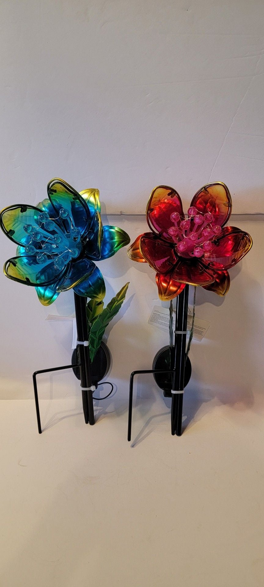 Solar Garden Stake Flower LED Metal Yard Light Set of 2 7