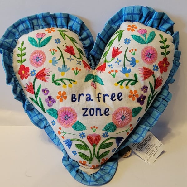 Patina V Bra Free Zone Heart Pillow Size 14" x 15" Embroidered Floral Gingham