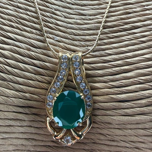 925 Sterling Silver Green Agate White Topaz Pendant Necklace
