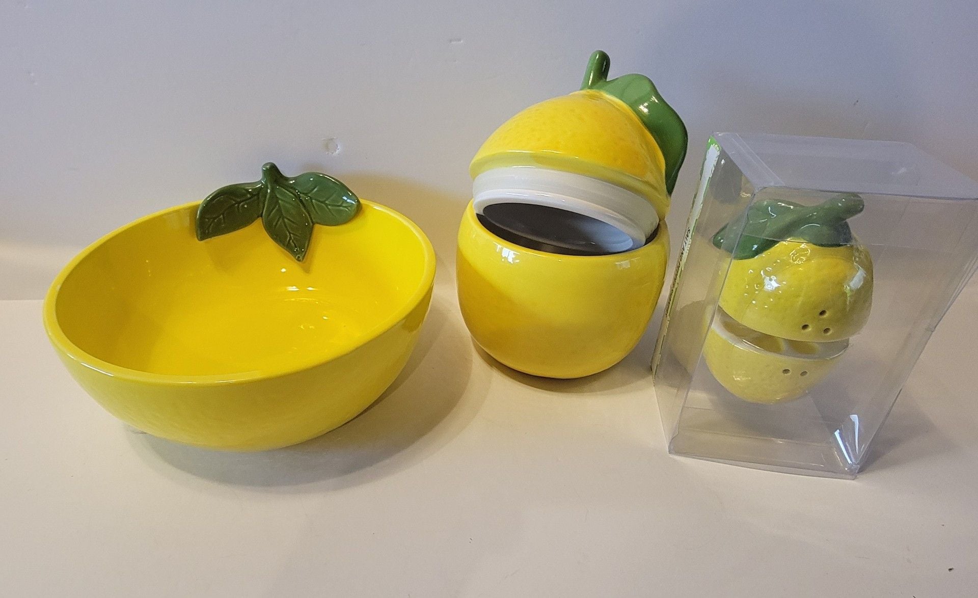 Ceramic Lemon Fruit Kitchen Decor Set Bowl Canister Salt and Pepper Shakers 2