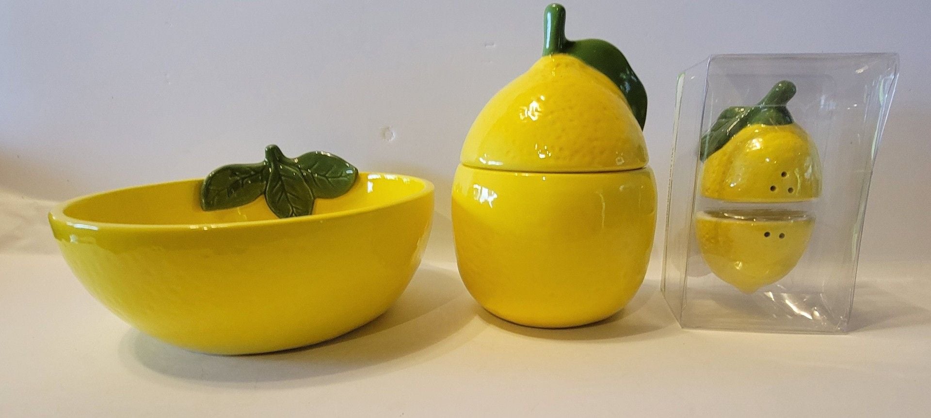 Ceramic Lemon Fruit Kitchen Decor Set Bowl Canister Salt and Pepper Shakers 5