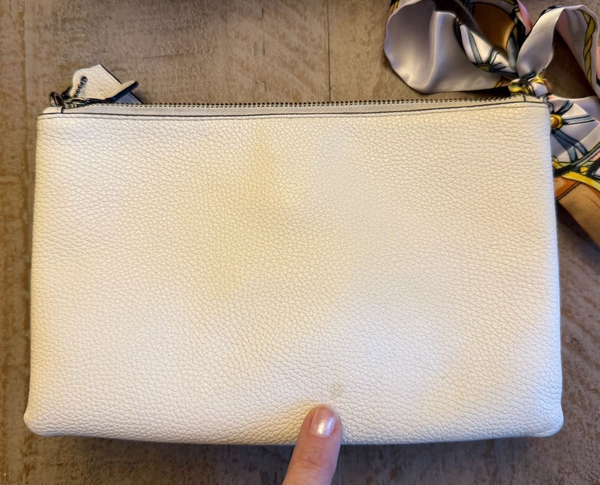 Coach 3 compartment, Black, Cream & Pink Leather Crossbody Bag 17