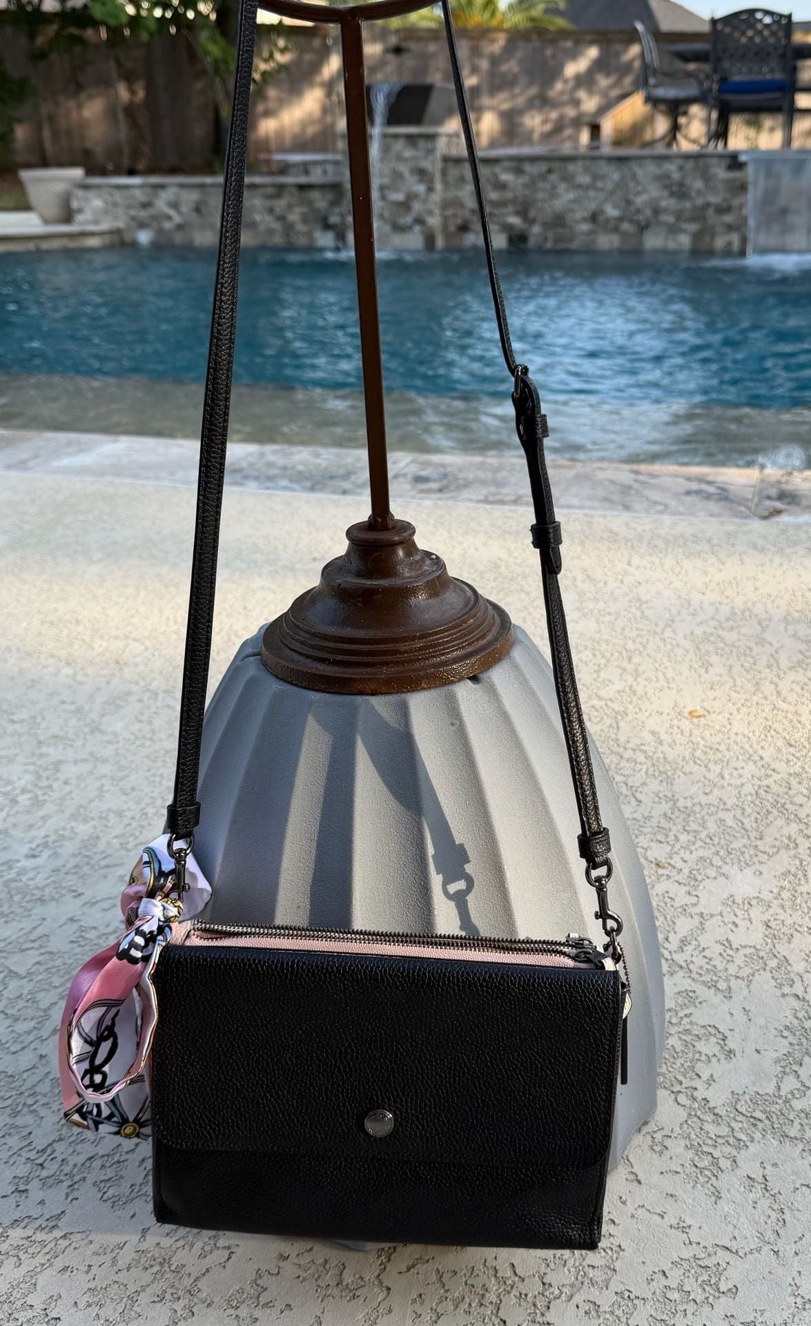 Coach 3 compartment, Black, Cream & Pink Leather Crossbody Bag 10