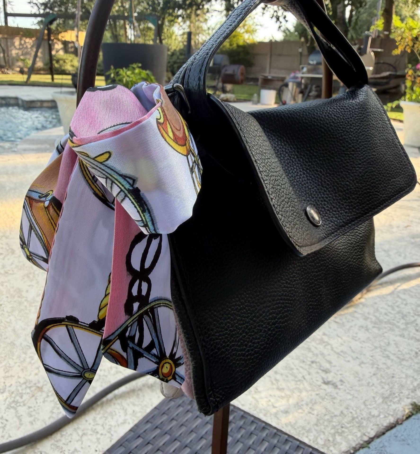 Coach 3 compartment, Black, Cream & Pink Leather Crossbody Bag 8