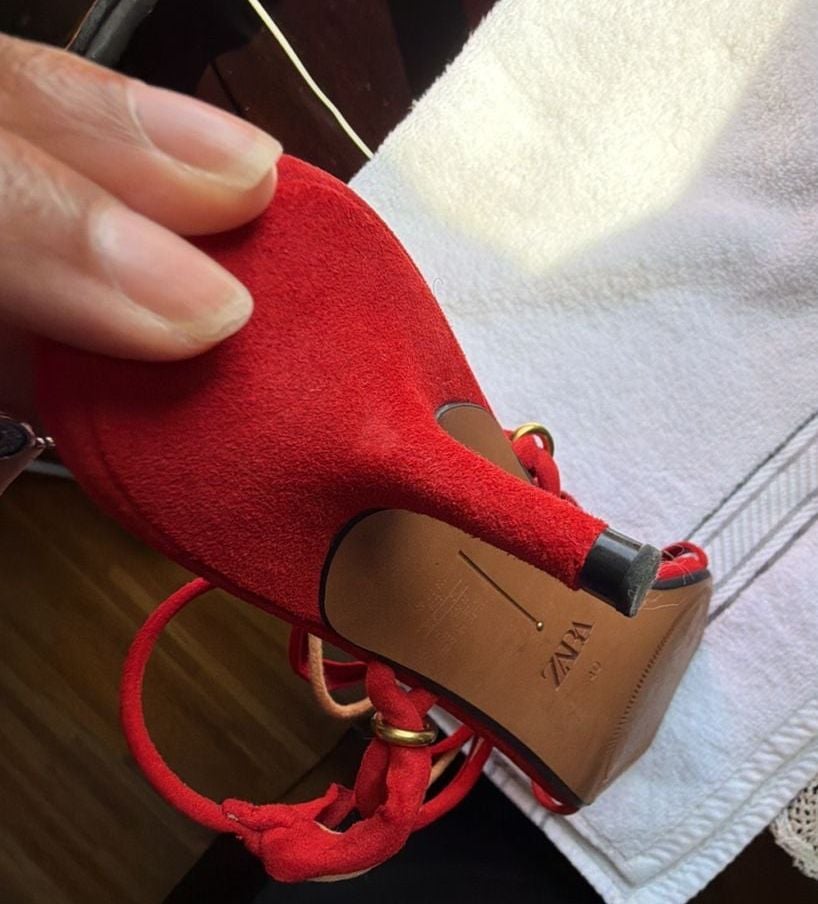 Zara Red Strappy Kitten Heel Sandals Size 40 8