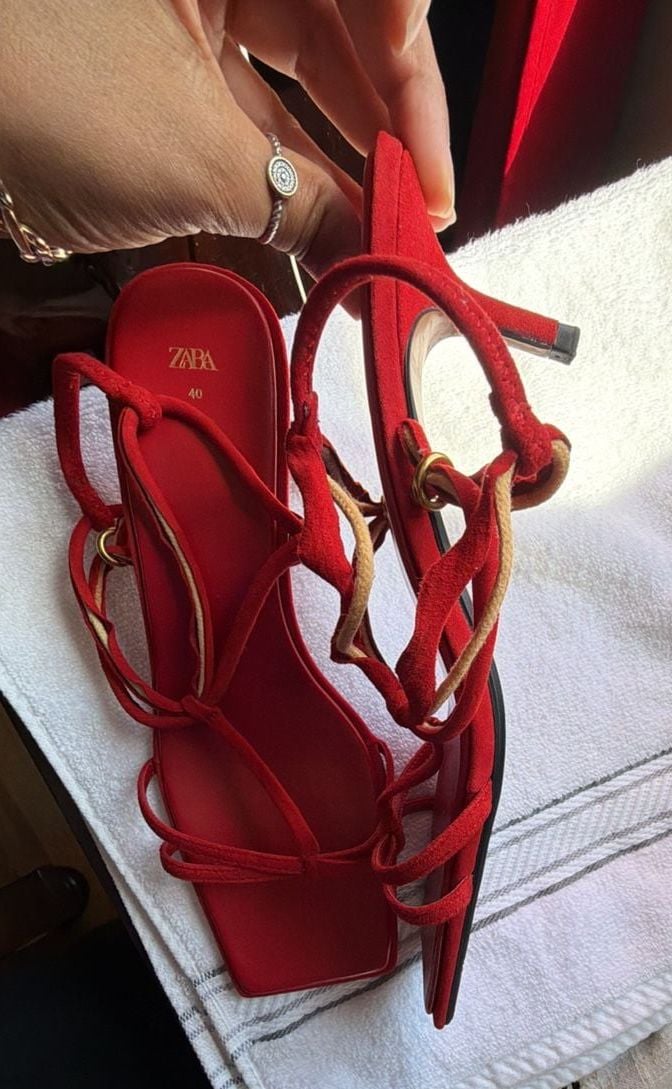 Zara Red Strappy Kitten Heel Sandals Size 40 7