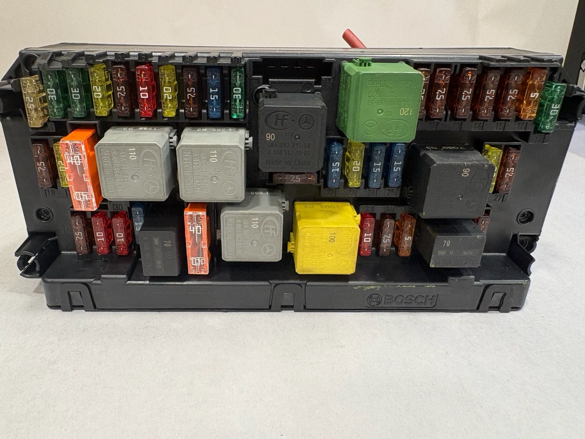 08-14 Mercedes C300 W204 Front SAM Fuse Box Relay Module A2319007707 OEM 8