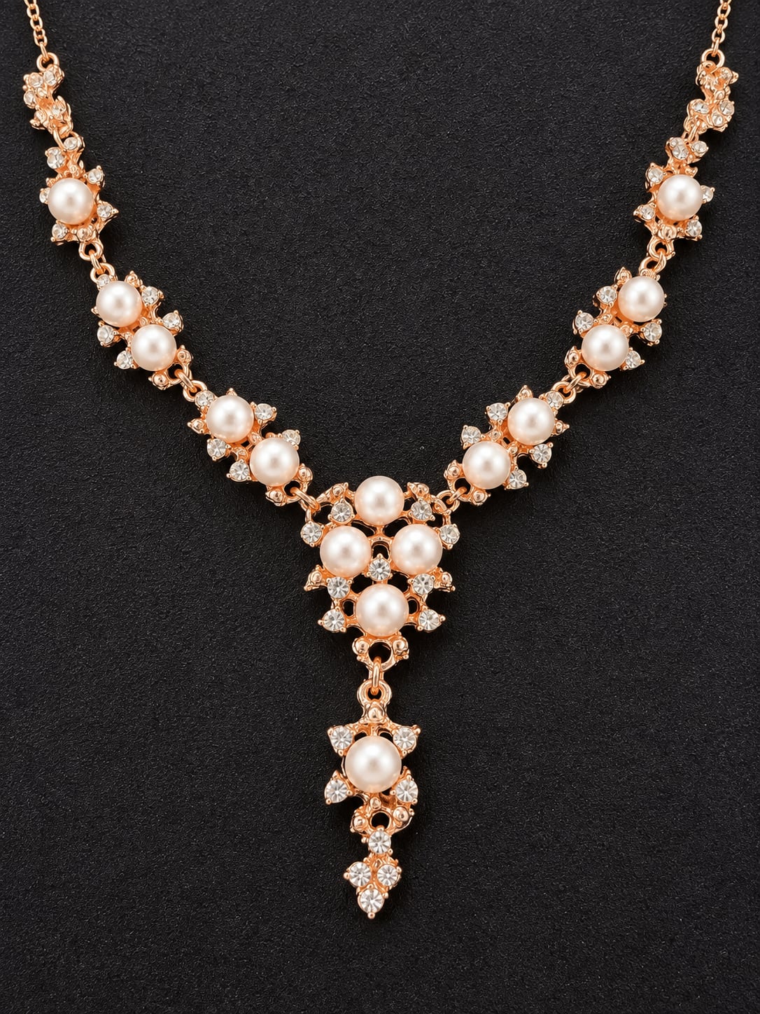 Rose Gold Pearl Necklace 2